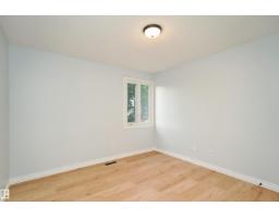 1679 Lakewood Rd S Nw, Edmonton, AB T6K3B9 Photo 14