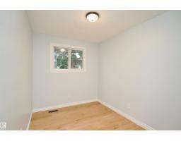1679 Lakewood Rd S Nw, Edmonton, AB T6K3B9 Photo 17