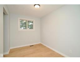 1679 Lakewood Rd S Nw, Edmonton, AB T6K3B9 Photo 19