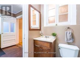 Bathroom - 20 Dickson Street, Hamilton, ON L8L6B8 Photo 11