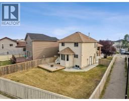 187 Martinvalley Crescent NE - photo 3