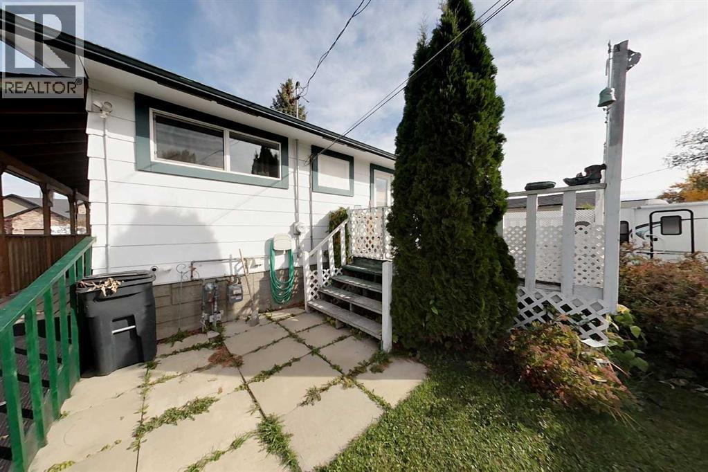 313 3rd Avenue NW - 17