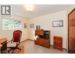 5907 43 Avenue, Camrose, AB T4V0A5 Photo 12
