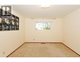 5907 43 Avenue, Camrose, AB T4V0A5 Photo 17