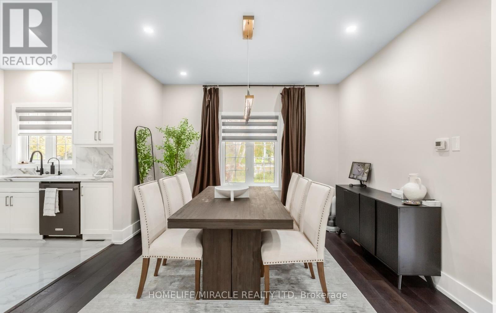 11045 Inglis Drive — photo 15