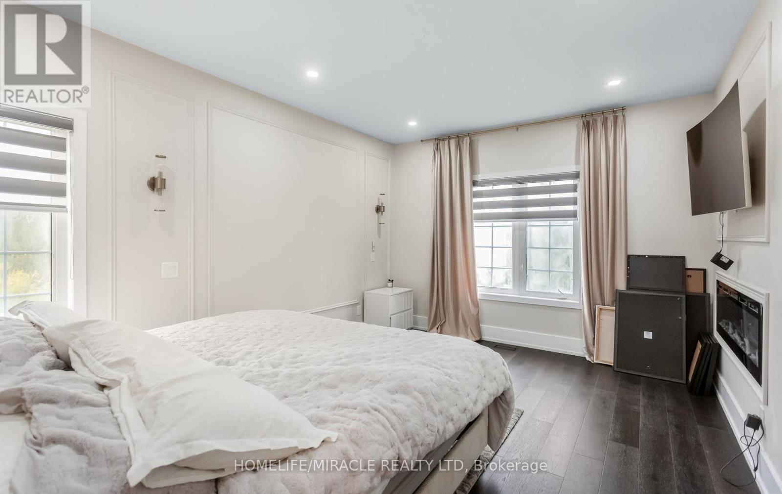 11045 Inglis Drive — photo 26
