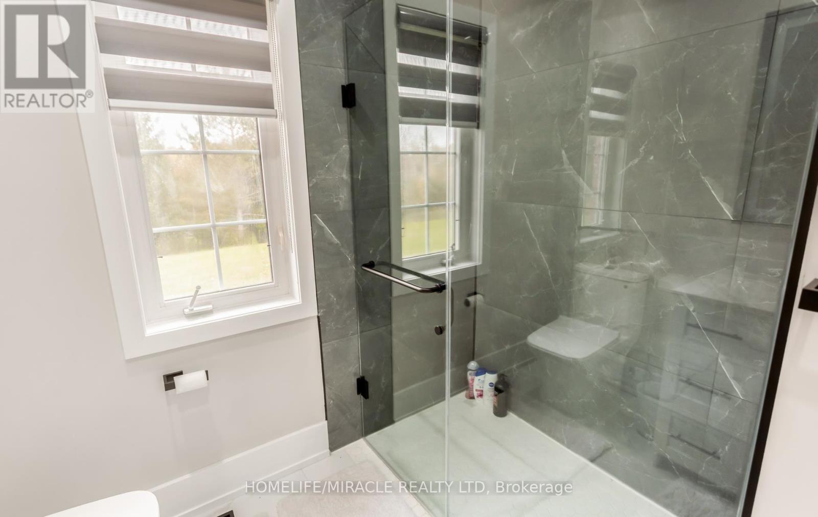 11045 Inglis Drive — photo 35