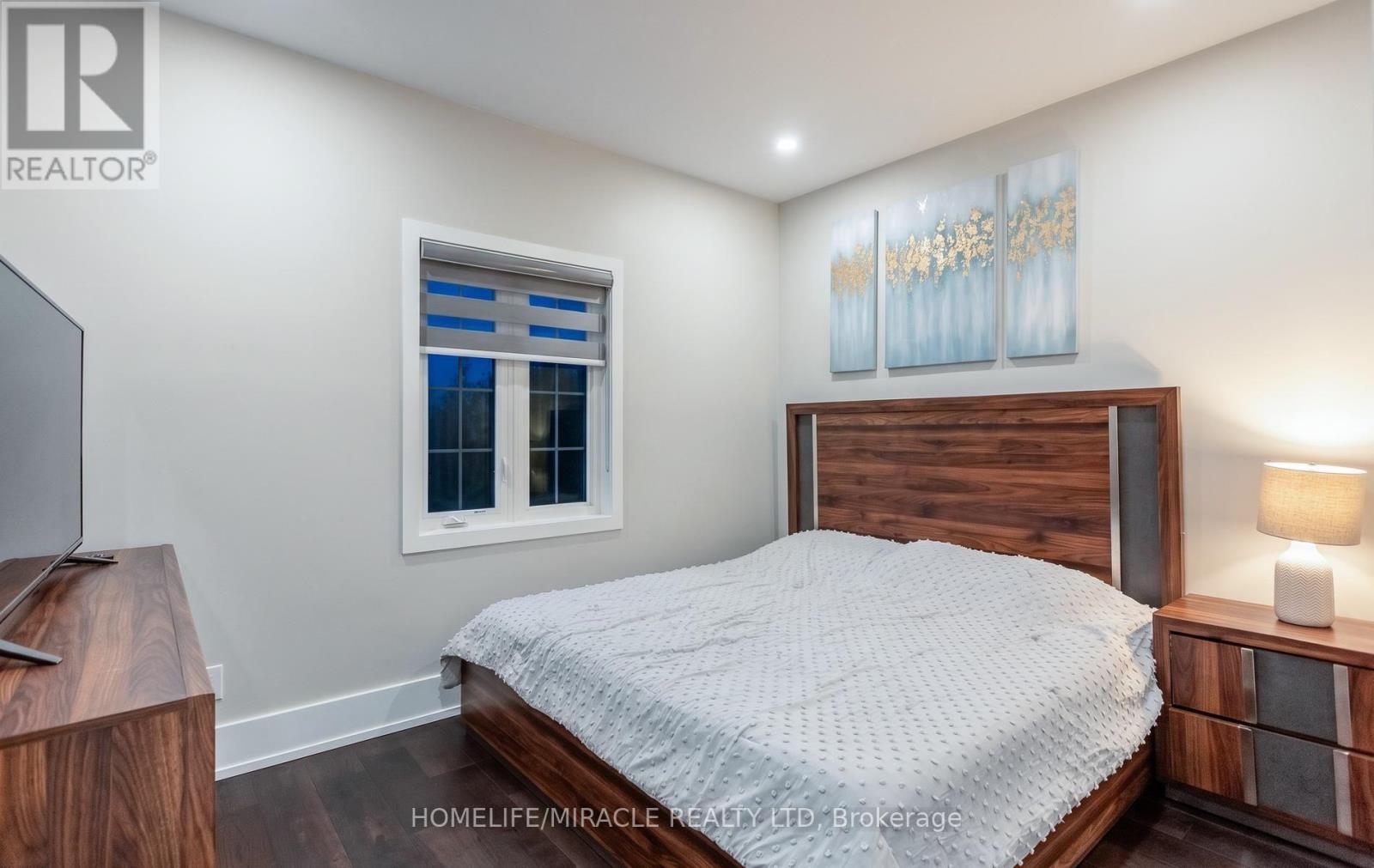11045 Inglis Drive — photo 31