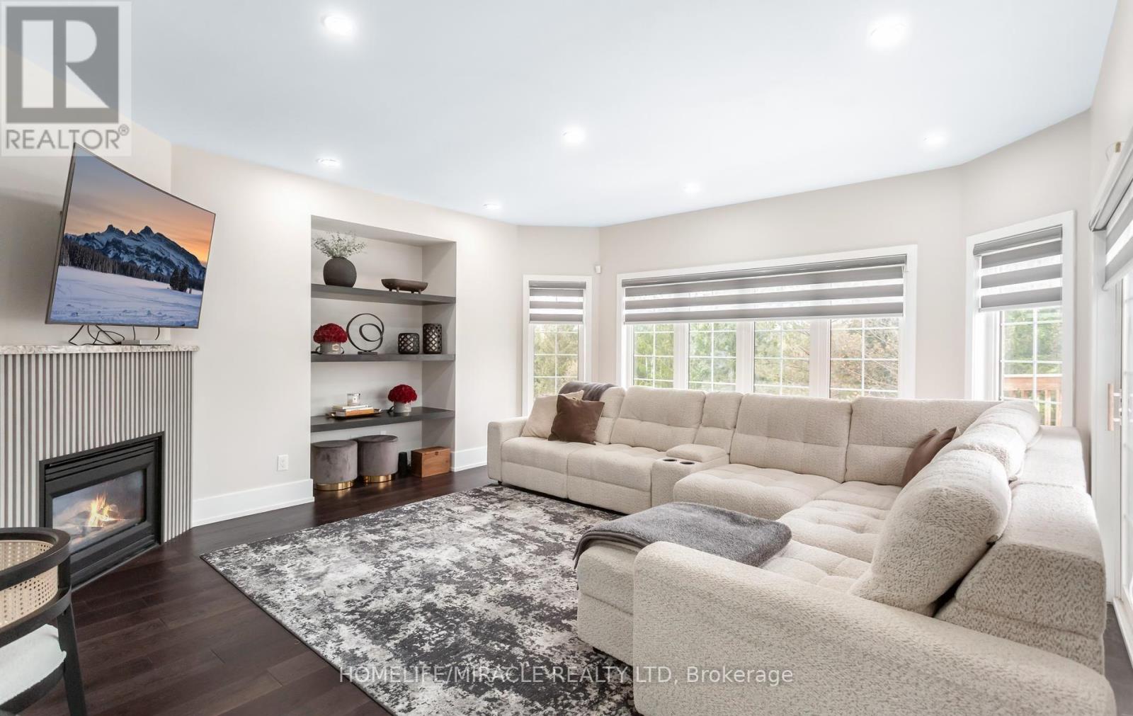 11045 Inglis Drive — photo 21