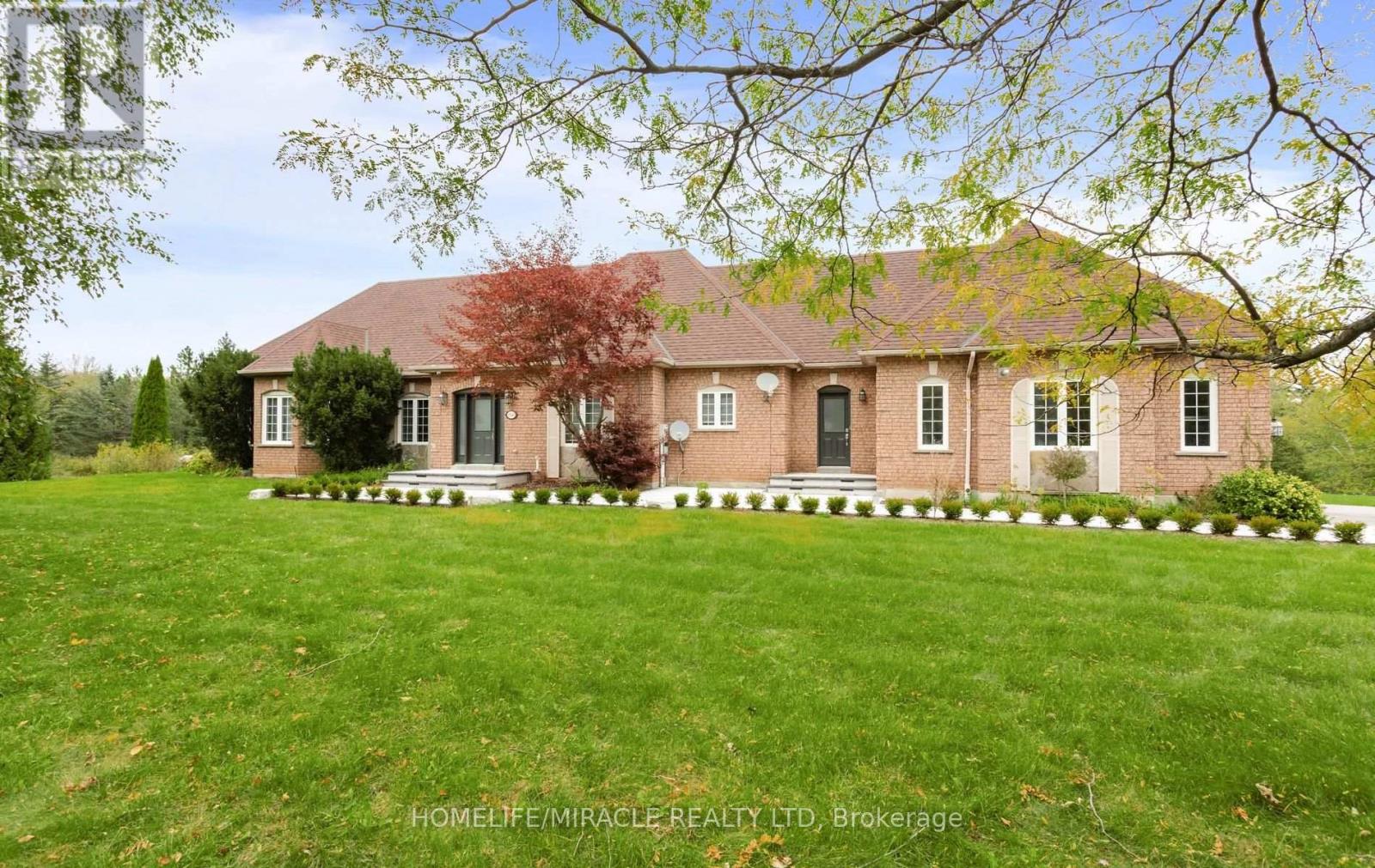 11045 Inglis Drive — photo 4