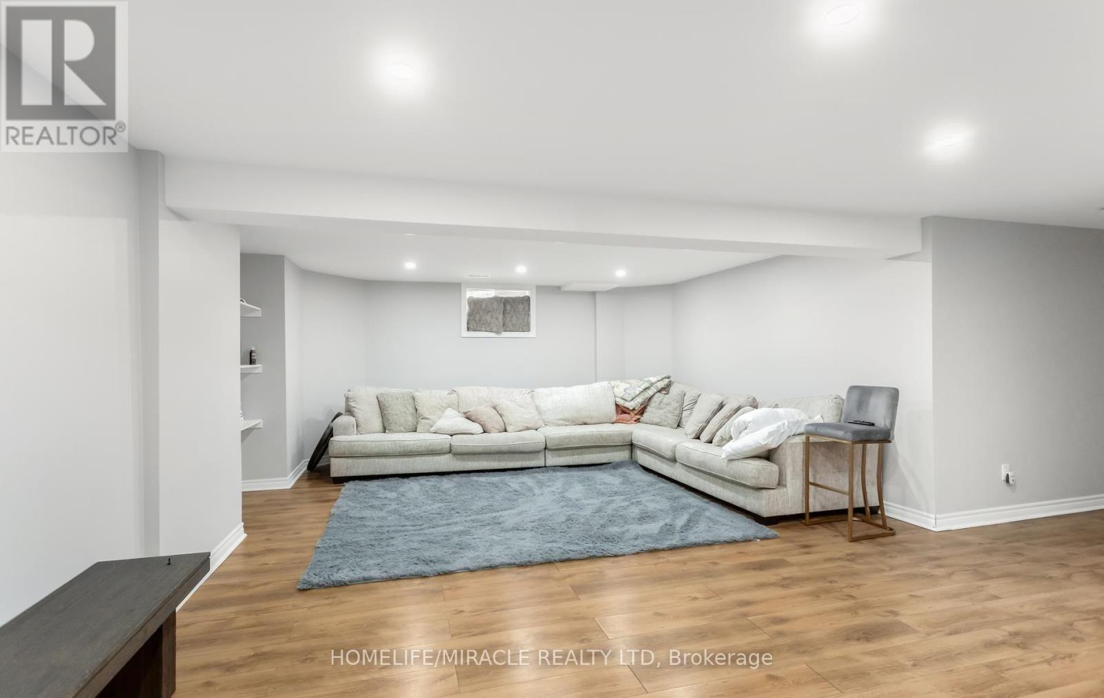 11045 Inglis Drive — photo 41