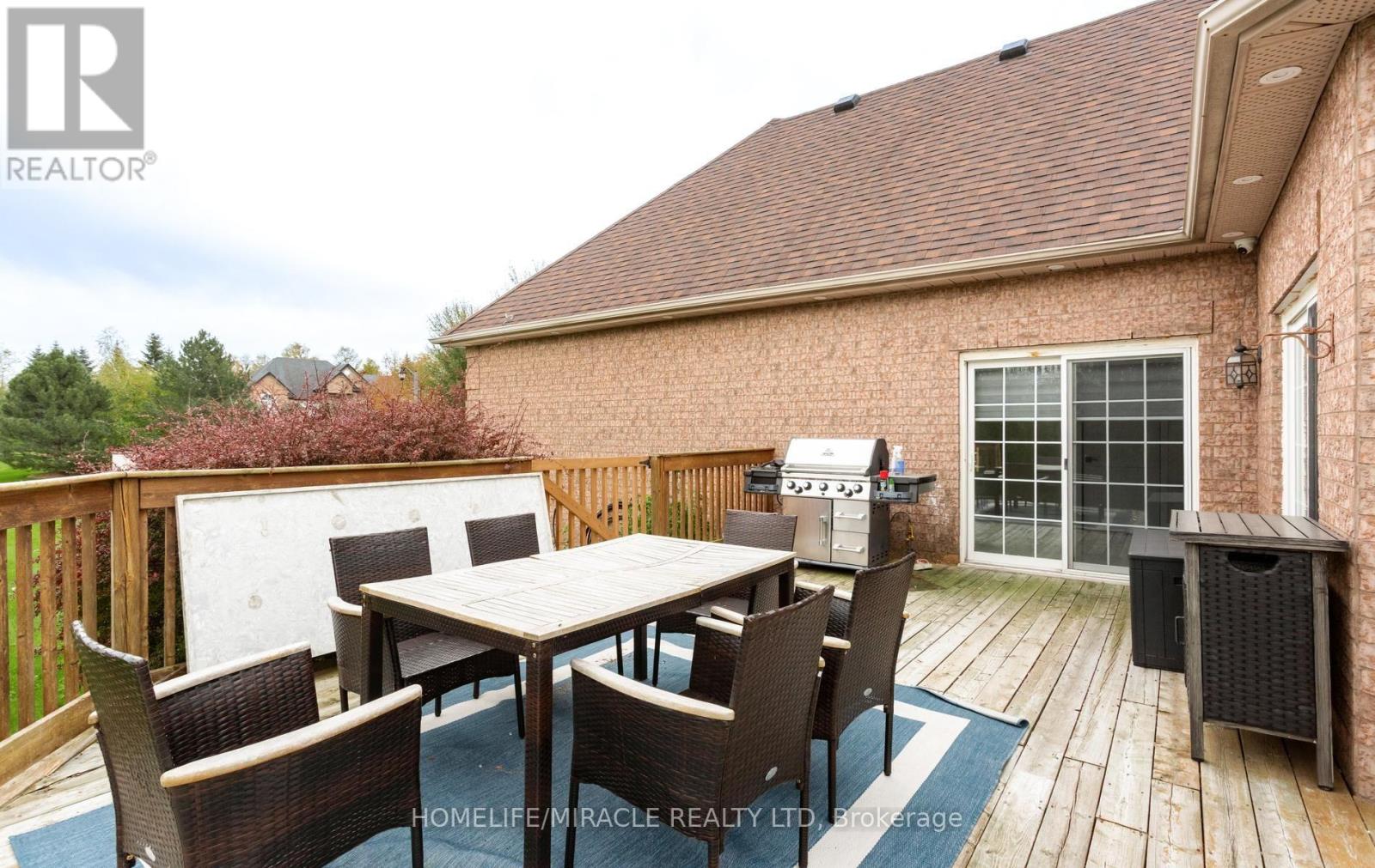 11045 Inglis Drive — photo 45