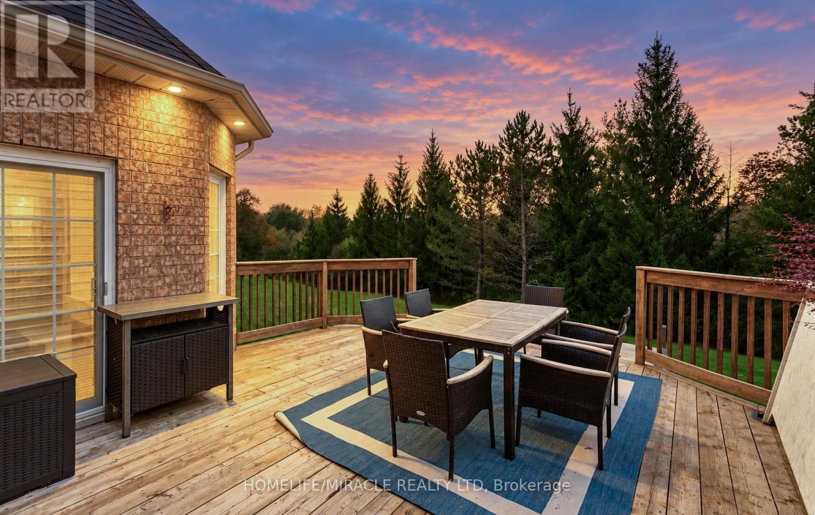 11045 Inglis Drive — photo 47