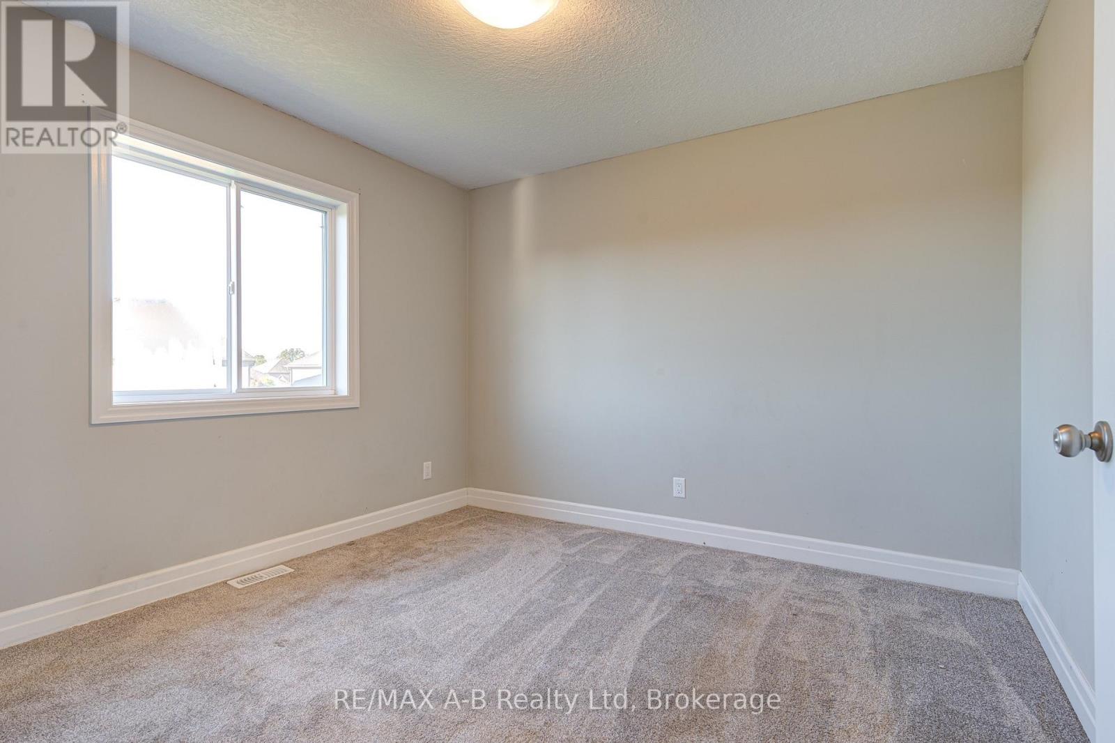88 DAVIDSON DRIVE - Image 29