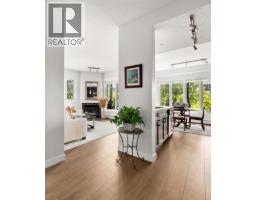 106, 108 25 Avenue SW - photo 2