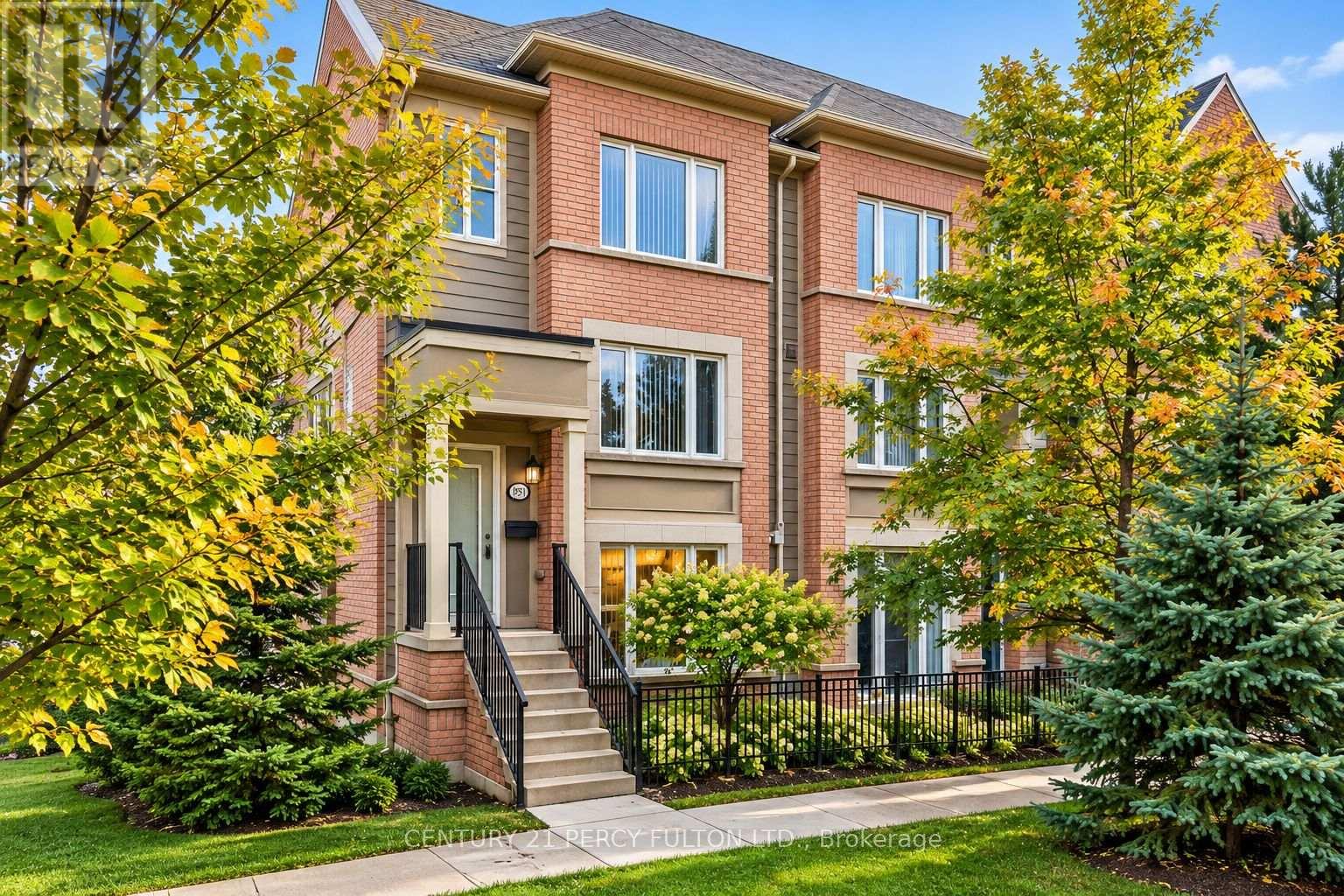 Listing photo of 15951 BAYVIEW AVENUE