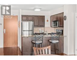 711 - 1403 Royal York Road, Toronto, ON M9P0A1 Photo 8