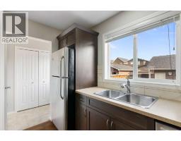 16 Fireside Way, Cochrane, AB T4C0R1 Photo 22