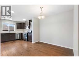 16 Fireside Way, Cochrane, AB T4C0R1 Photo 17