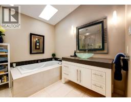 111 Hawksbrow Drive NW - photo 28