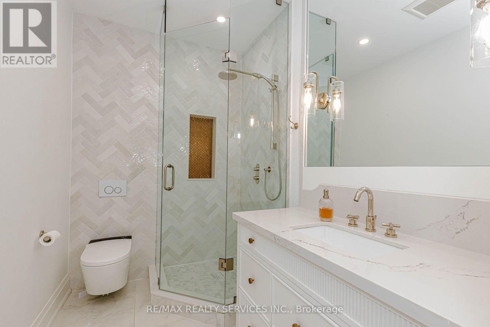 94 VISTA BOULEVARD - 31