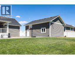 372 E 1 Avenue N, Magrath, AB T0K1J0 Photo 42