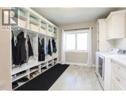 Storage - 372 E 1 Avenue N, Magrath, AB T0K1J0 Photo 16