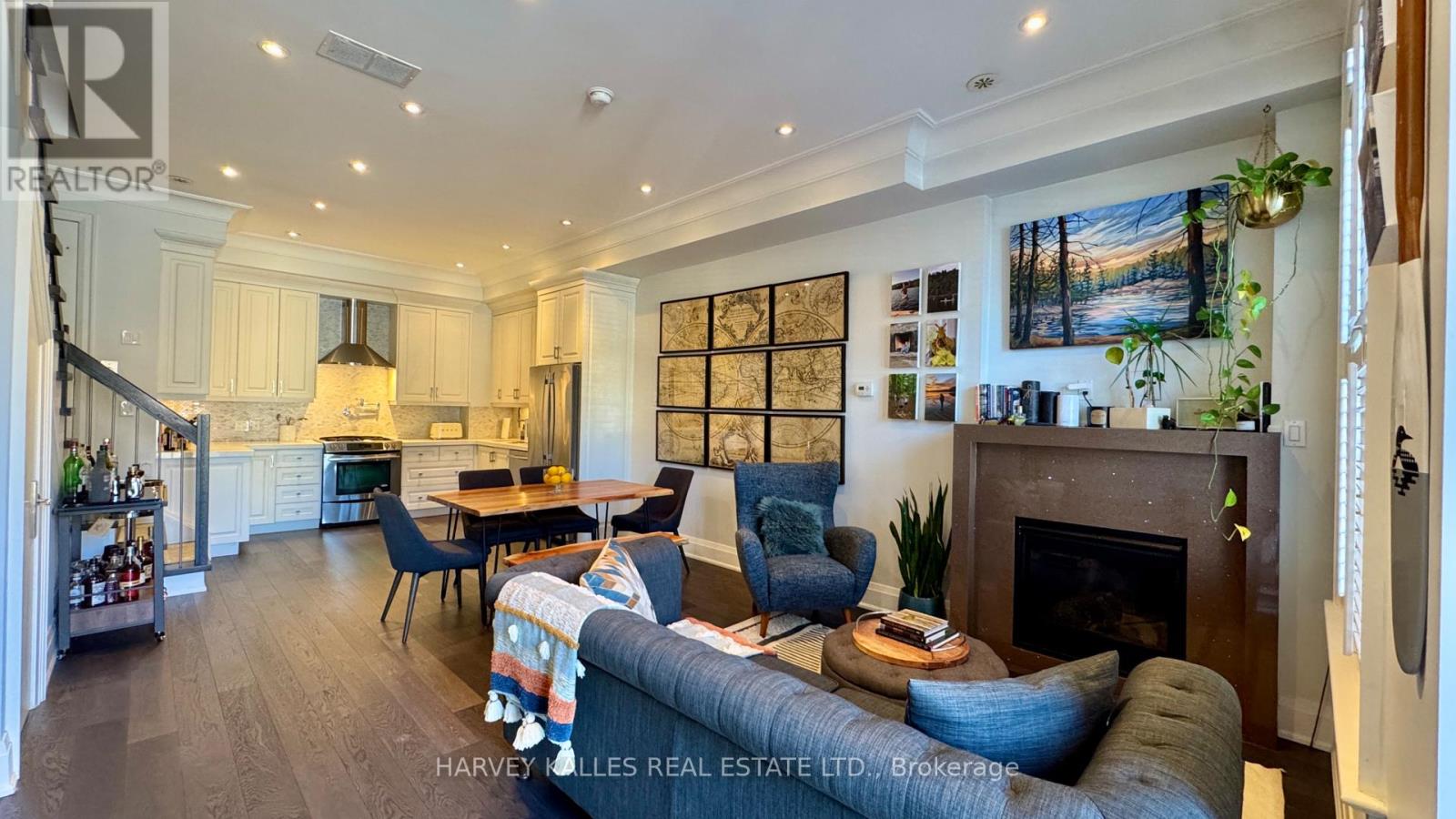 1042 AVENUE ROAD - 2