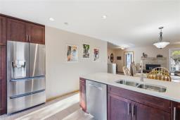 Laundry room - 174 Foxmeadow Drive, Winnipeg, MB R3P1T6 Photo 12