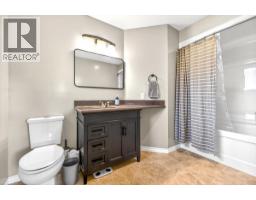 39 Elkview Drive, Fernie, BC V0B1M3 Photo 35