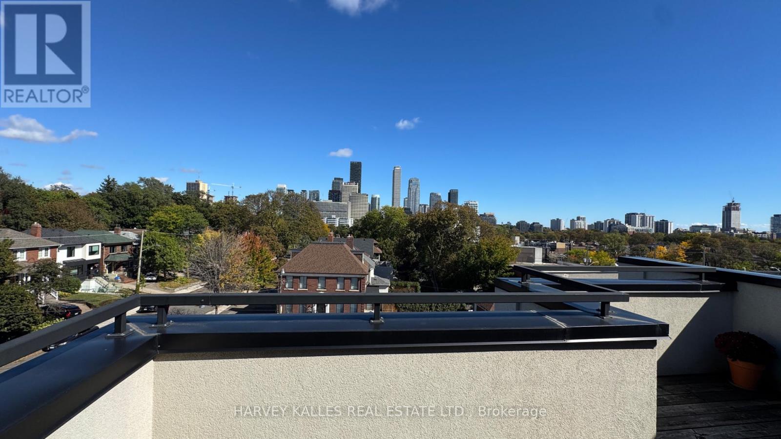 1042 AVENUE ROAD - 27