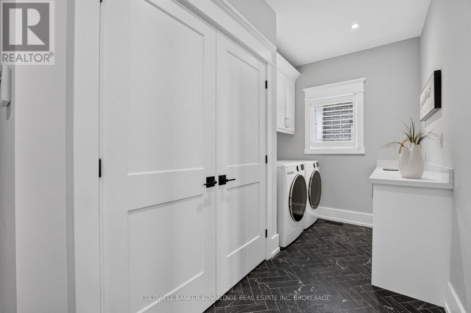 162 VIGER DRIVE - 32