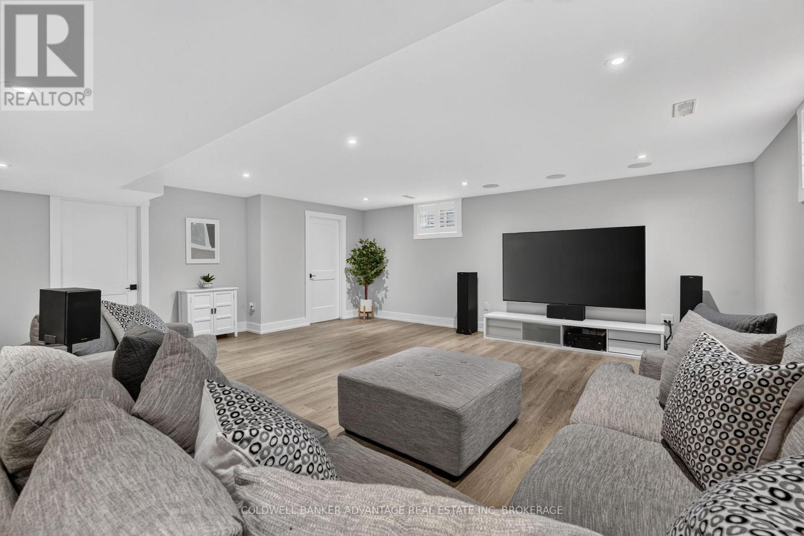 162 VIGER DRIVE - 36