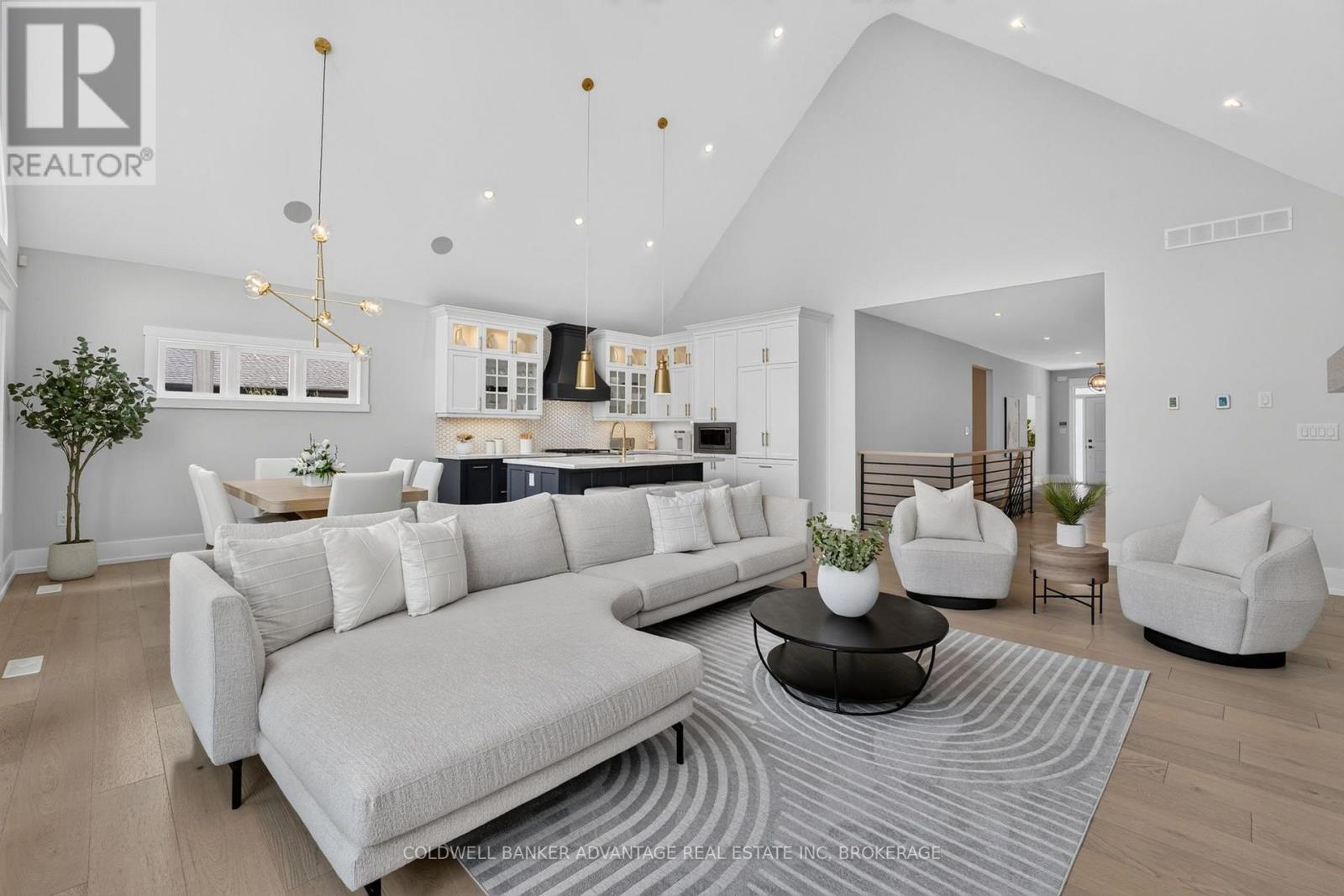 162 VIGER DRIVE - 7