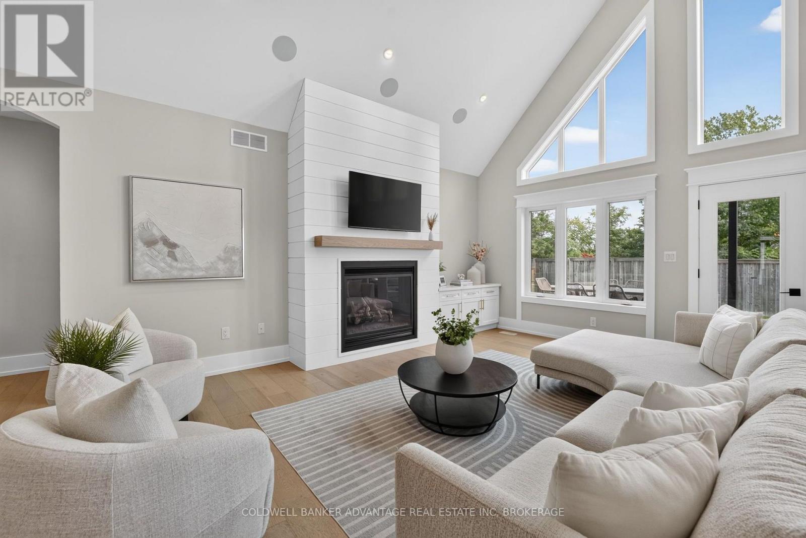162 VIGER DRIVE - 5