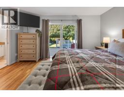 1380 Loseth Drive, Kelowna, BC V1P1M8 Photo 39