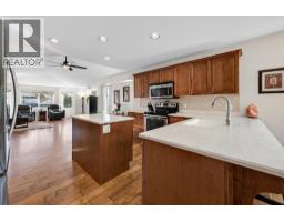 1380 Loseth Drive, Kelowna, BC V1P1M8 Photo 21