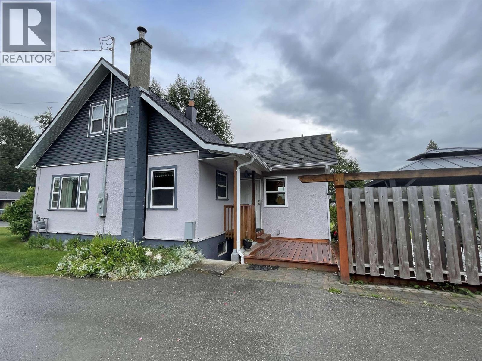2707 BRAUN STREET - 23