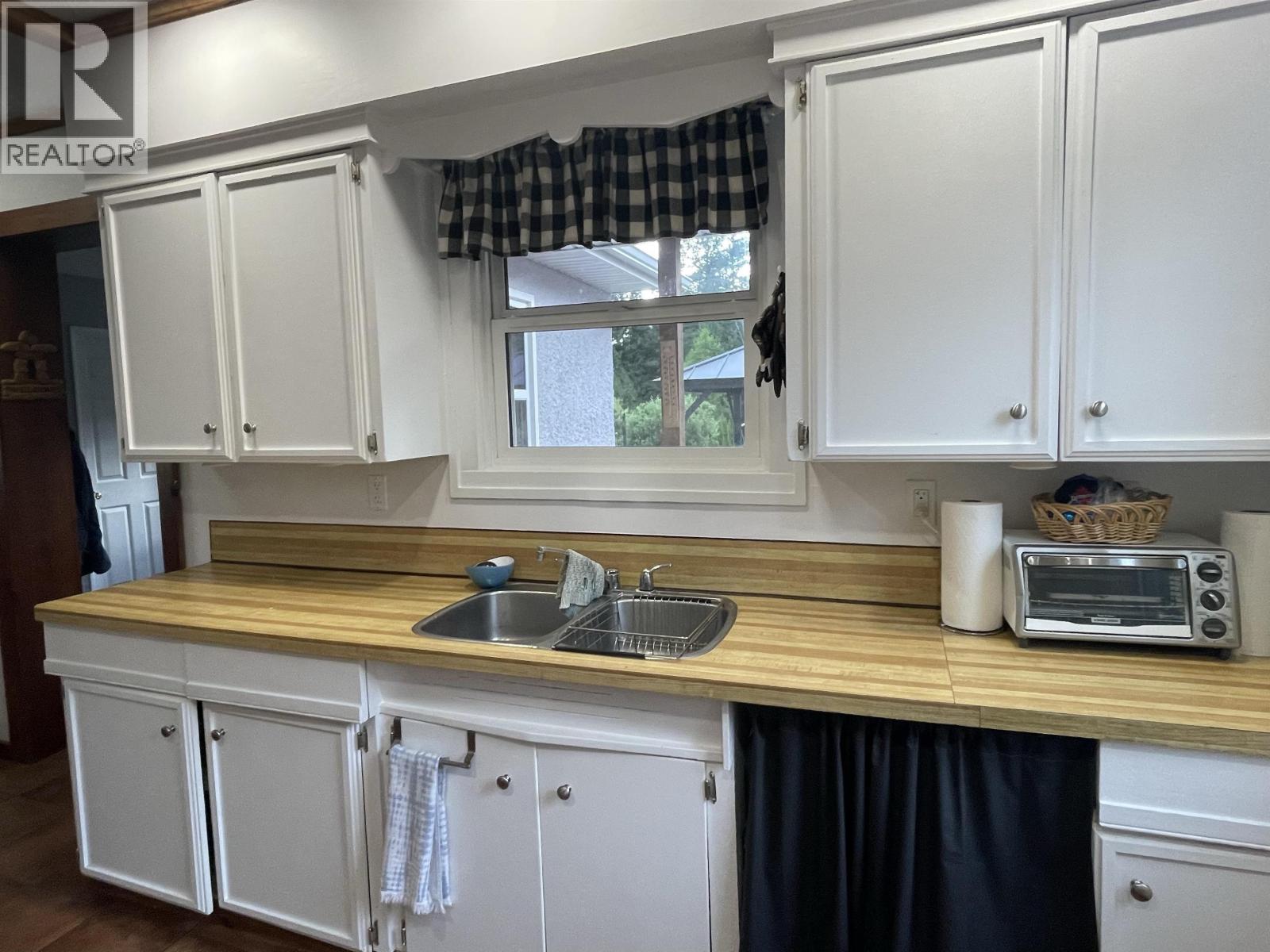 2707 BRAUN STREET - 4