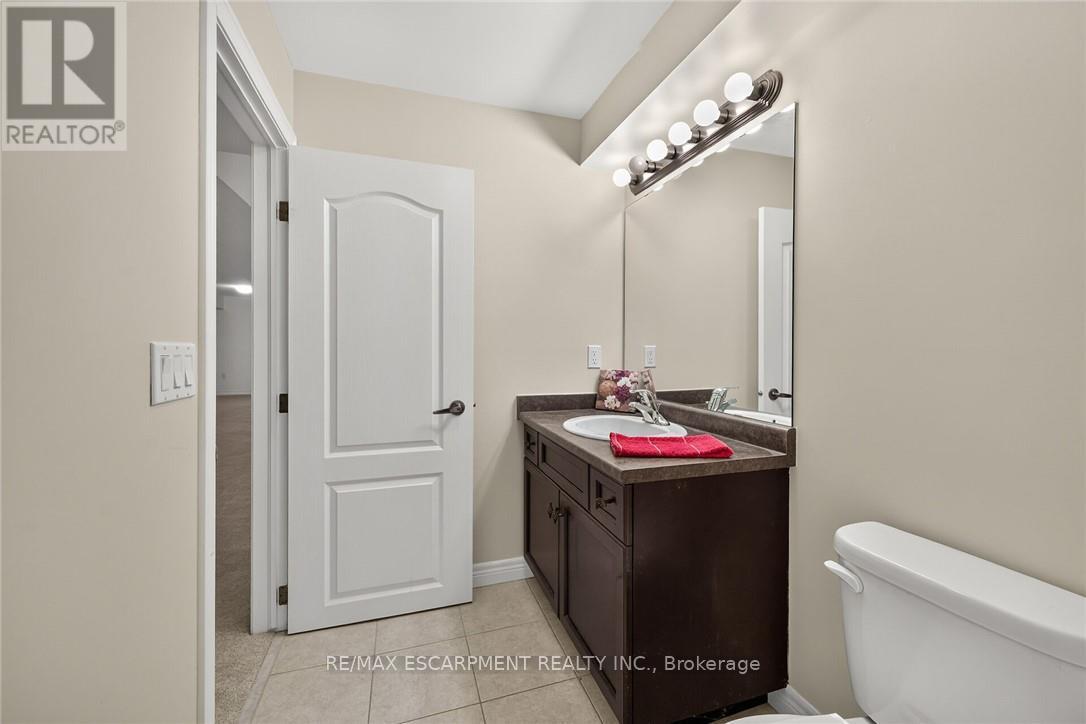 14 Ecker Lane, Hamilton, ON photo 38