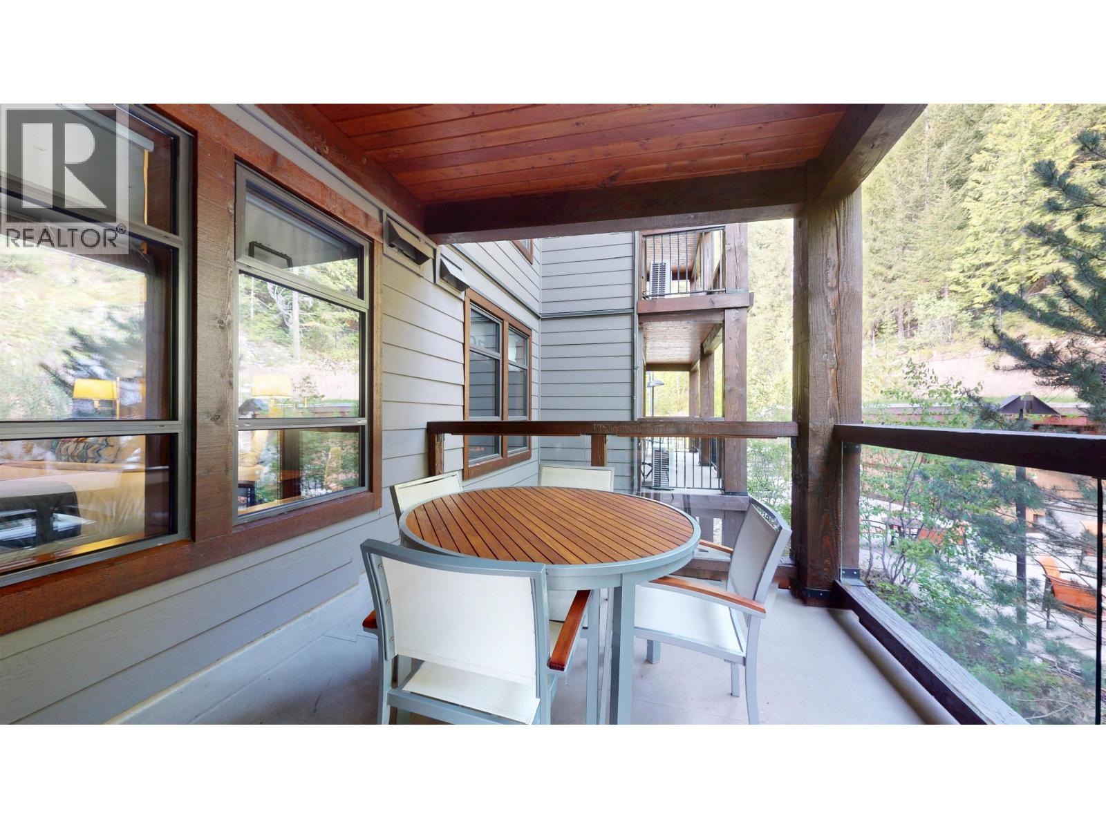 213B 2020 LONDON LANE, Whistler - Image 1