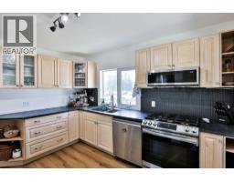 1009 6 Avenue N - photo 9