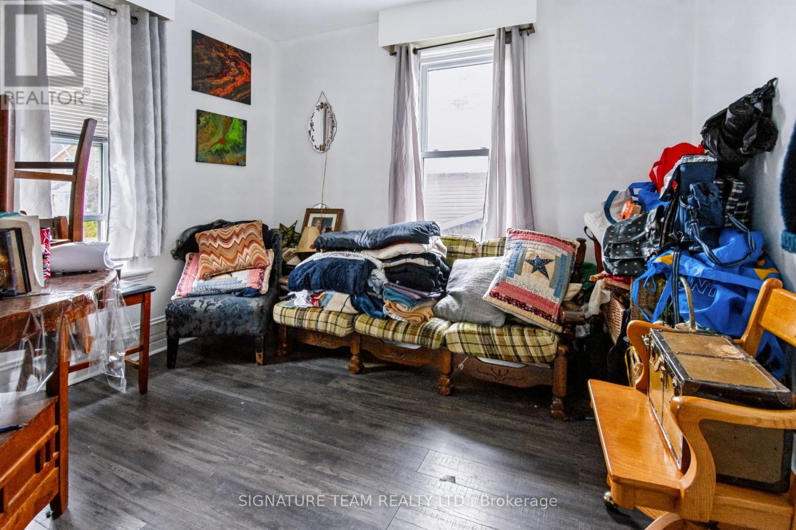 256 MAPLE AVENUE - 15