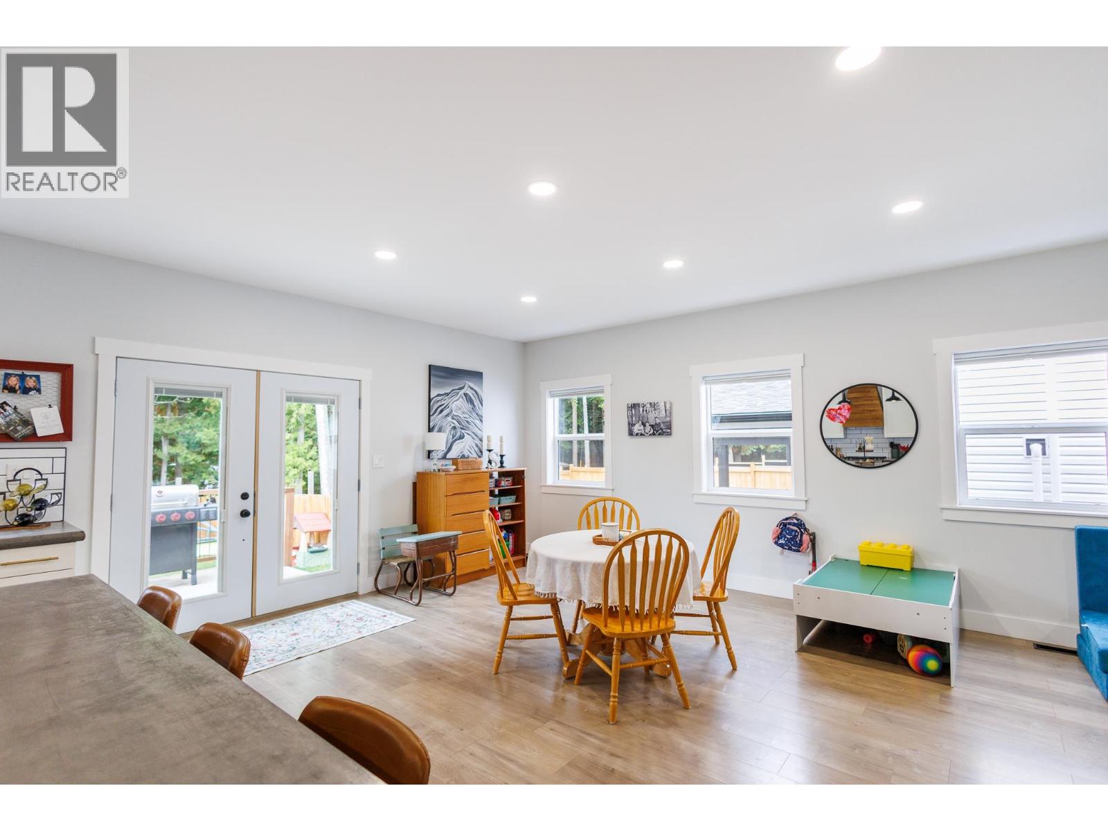 #B 4005 BENNER STREET - Image 11