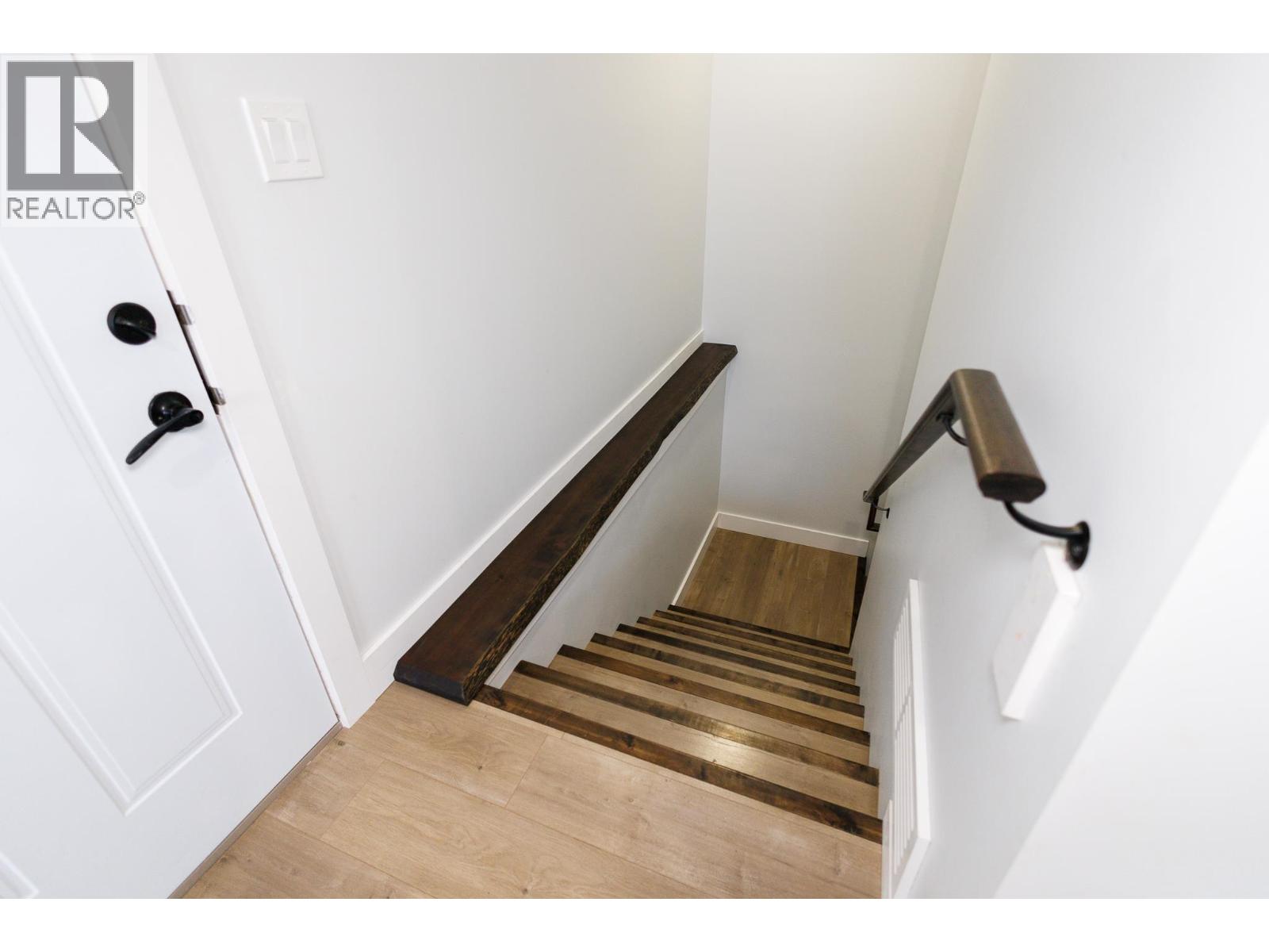 #B 4005 BENNER STREET - Image 26