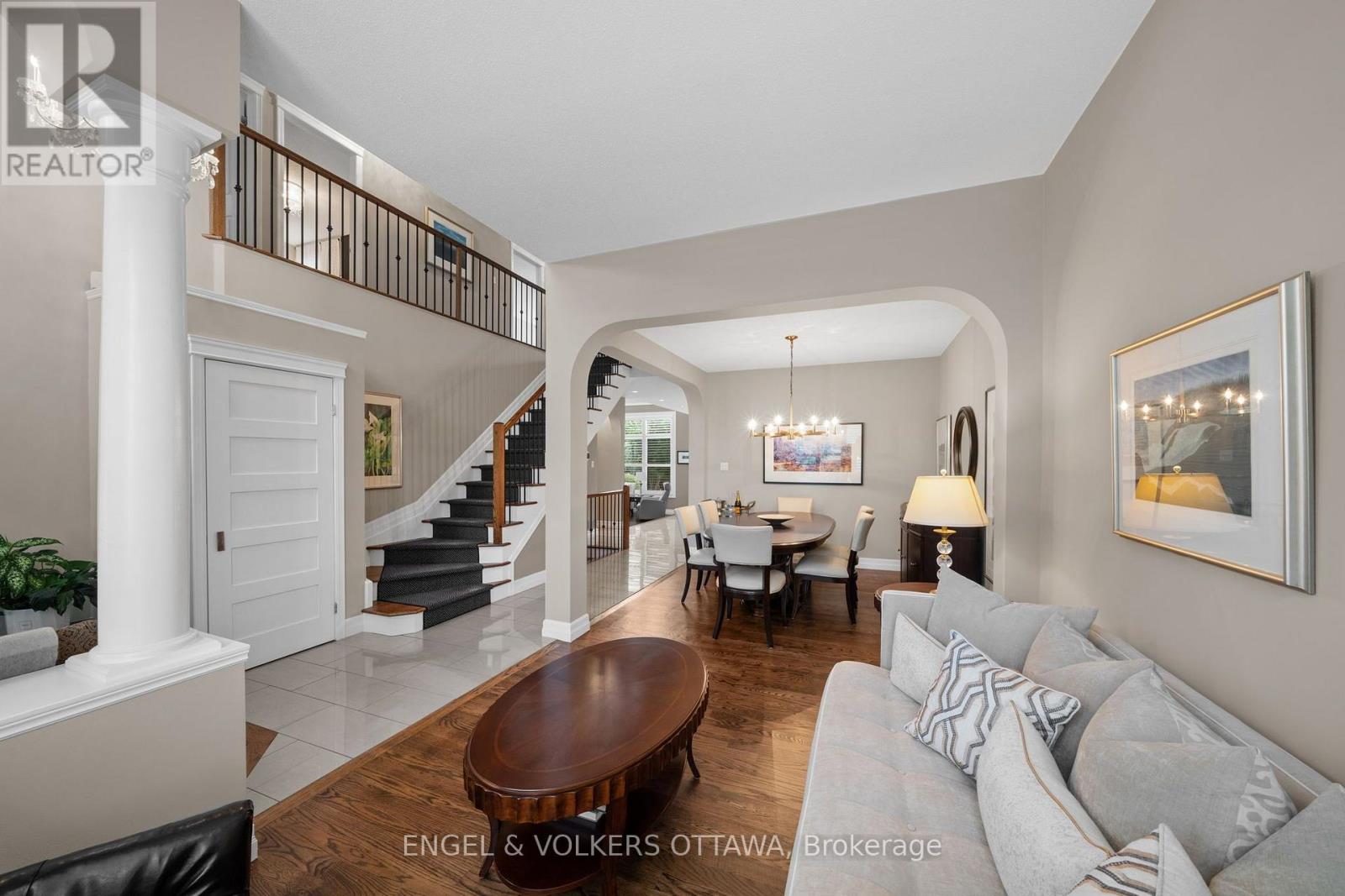 18 PONDHOLLOW WAY - 5