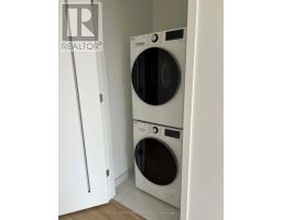 2310 - 10 Oak St Street, Toronto, ON M5A0Z1 Photo 7