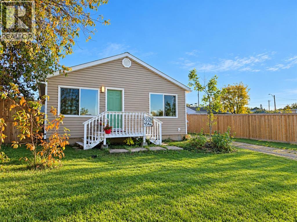 Photo of 5122 45 Avenue, Spirit River