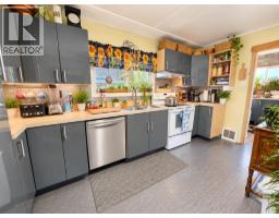 5122 45 Avenue, Spirit River, AB T0H3G0 Photo 6