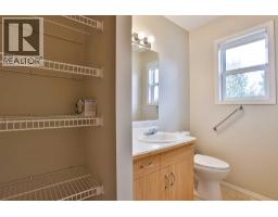 47 Highlands Place W - photo 13